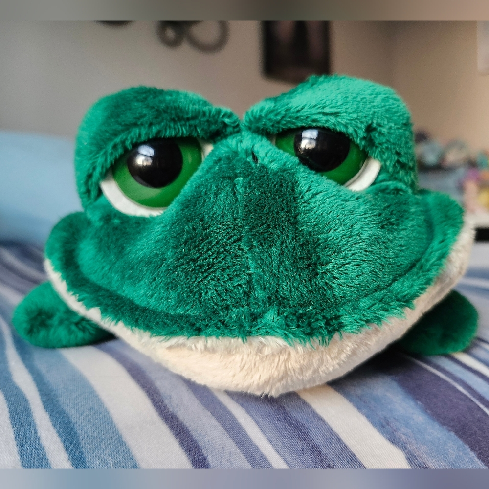 Russ Berrie Lil Peepers Frog